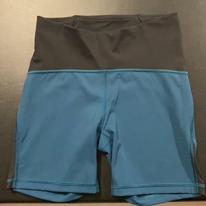 Lululemon Train Times 6 inch shorts, size 6